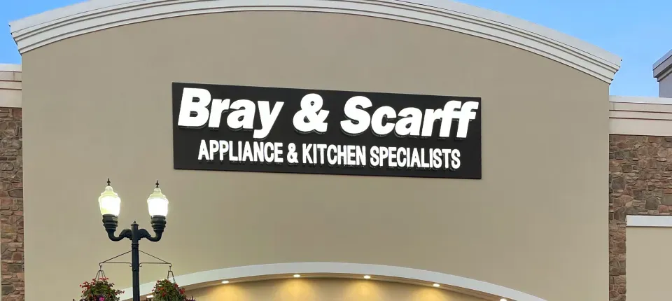 photo of Bray and Scarff signage on a storefront